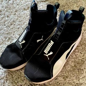 Puma Sneakers